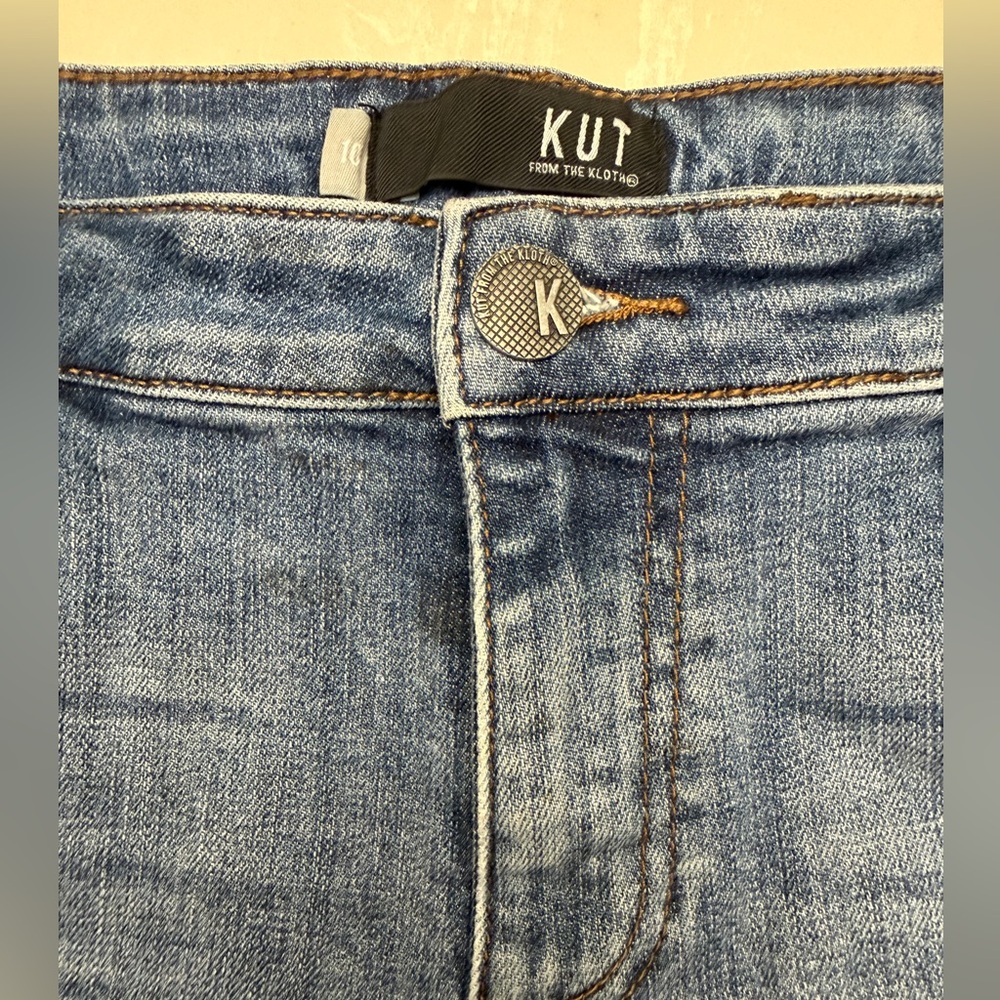 Kut From The Kloth denim shorts - size 10 - Picture 3 of 8